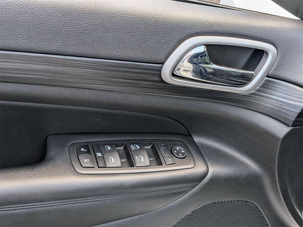 used 2022 Jeep Grand Cherokee WK car, priced at $28,640