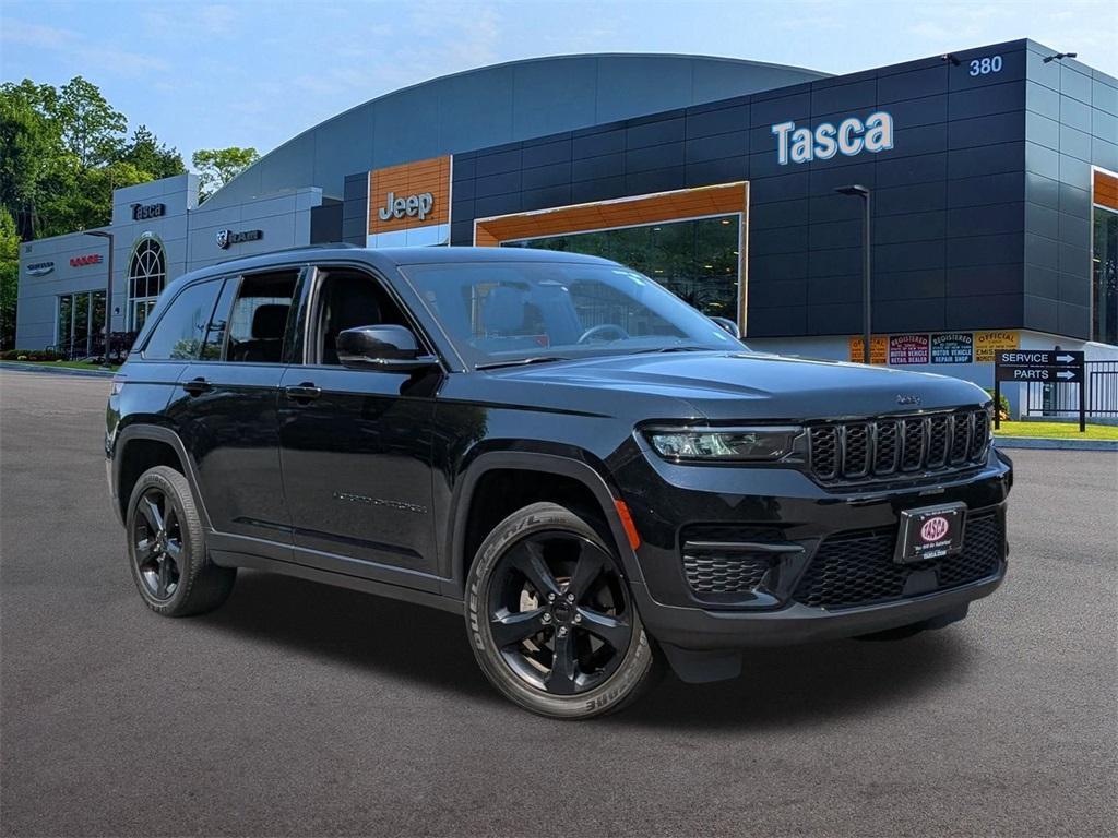 used 2023 Jeep Grand Cherokee car, priced at $33,144