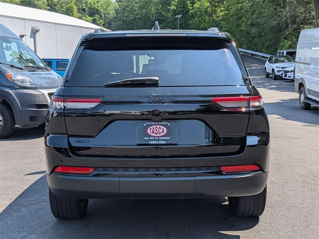 used 2023 Jeep Grand Cherokee car, priced at $33,144