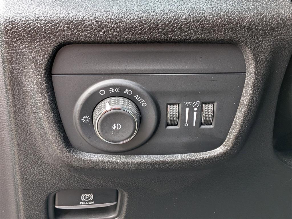 used 2023 Jeep Grand Cherokee car, priced at $34,465