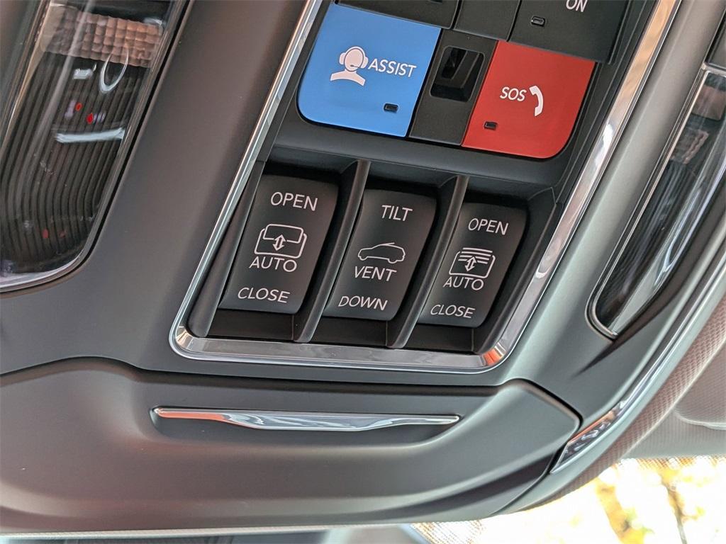 used 2023 Jeep Grand Cherokee car, priced at $34,465