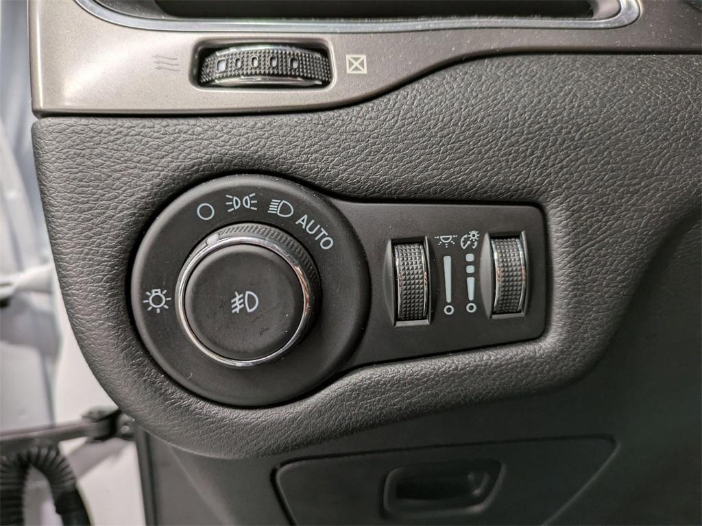 used 2022 Jeep Cherokee car, priced at $21,500