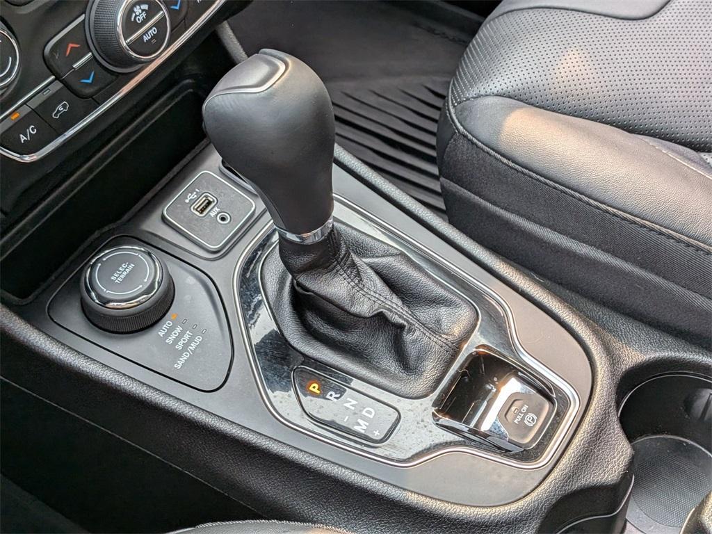 used 2021 Jeep Cherokee car, priced at $24,112