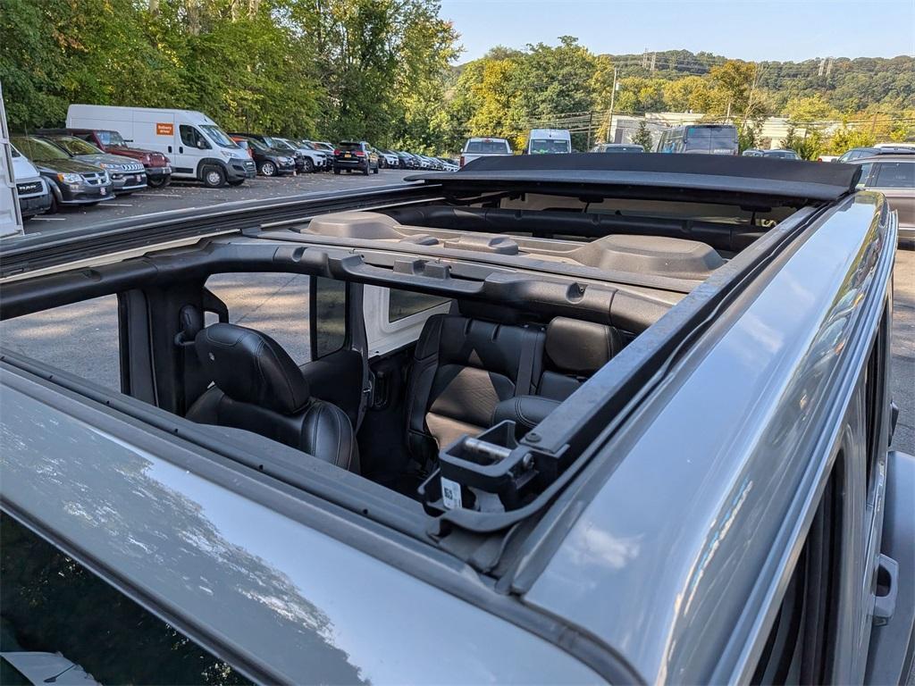 used 2021 Jeep Wrangler Unlimited car, priced at $27,220