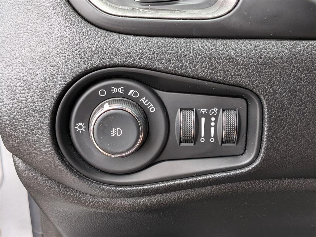 used 2020 Jeep Renegade car, priced at $17,250