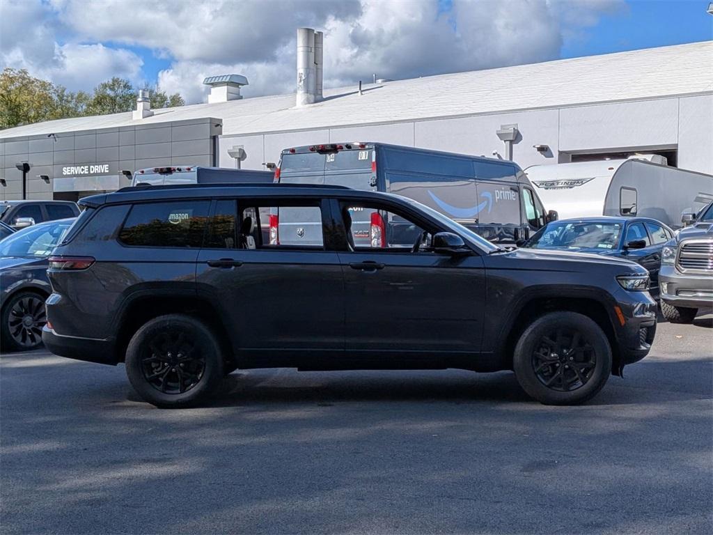 new 2024 Jeep Grand Cherokee L car