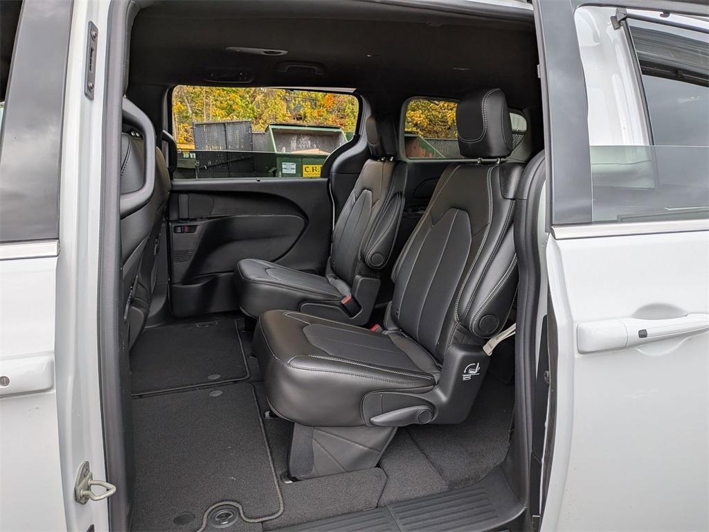 new 2026 Chrysler Pacifica car, priced at $44,140