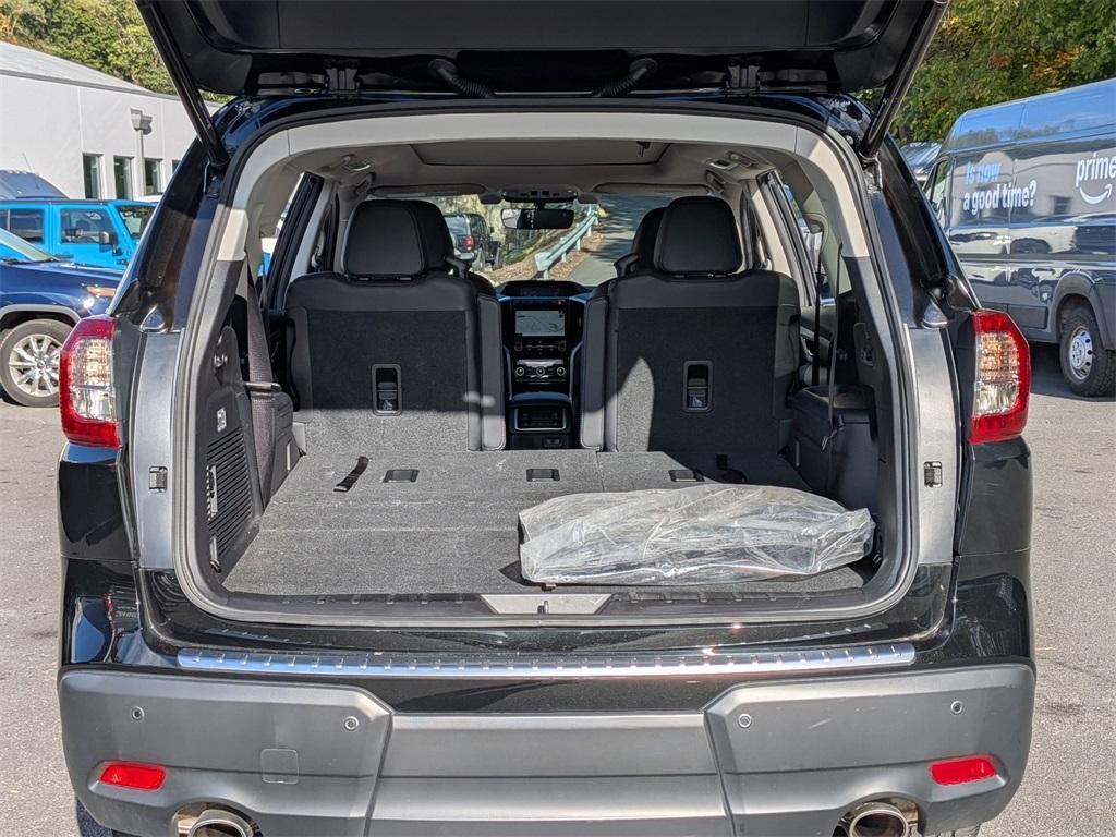 used 2022 Subaru Ascent car, priced at $31,650