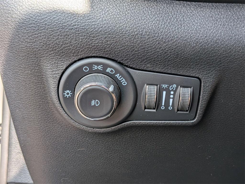 used 2022 Jeep Compass car, priced at $22,420