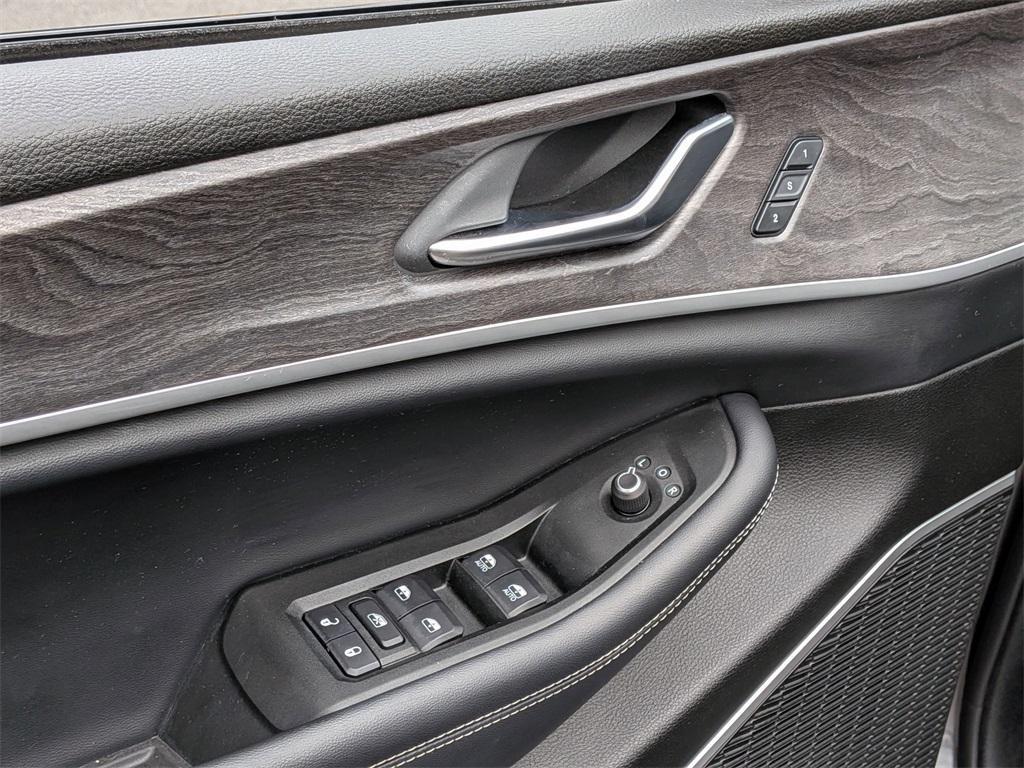 used 2021 Jeep Grand Cherokee L car, priced at $29,910