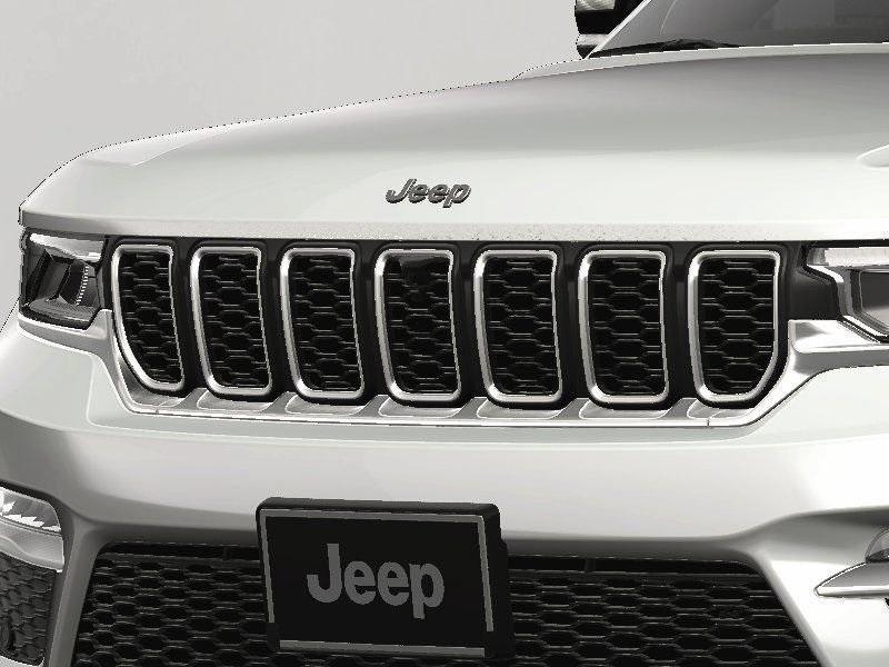 new 2025 Jeep Grand Cherokee car, priced at $52,715
