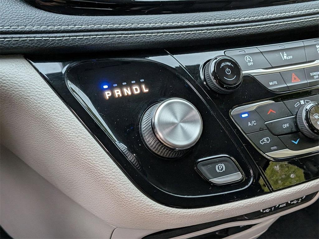 used 2022 Chrysler Pacifica car, priced at $32,990