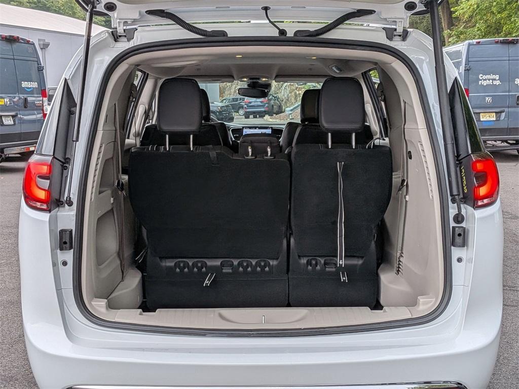 used 2022 Chrysler Pacifica car, priced at $32,990