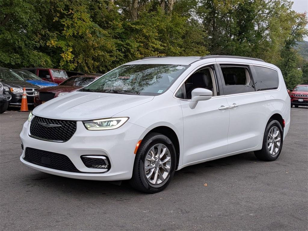 used 2022 Chrysler Pacifica car, priced at $32,990
