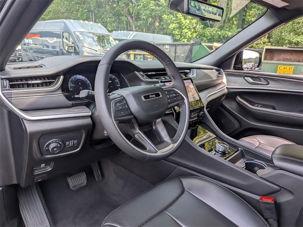 used 2024 Jeep Grand Cherokee L car, priced at $32,995