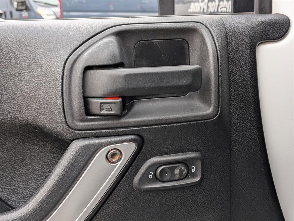 used 2015 Jeep Wrangler Unlimited car, priced at $17,500