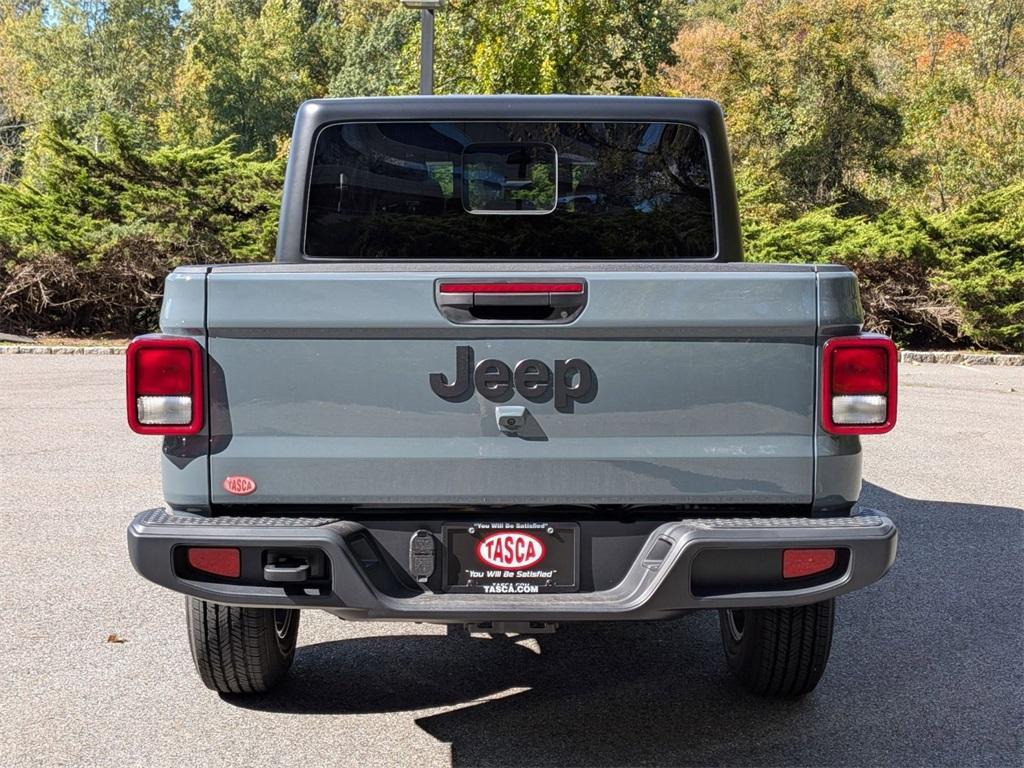 new 2025 Jeep Gladiator car, priced at $45,855