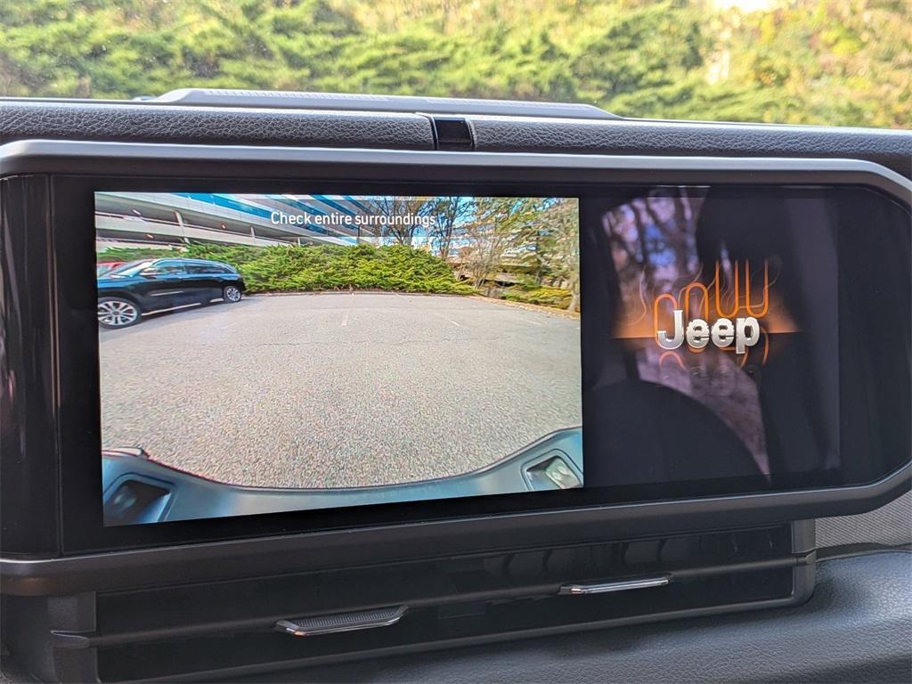 new 2025 Jeep Gladiator car, priced at $45,855