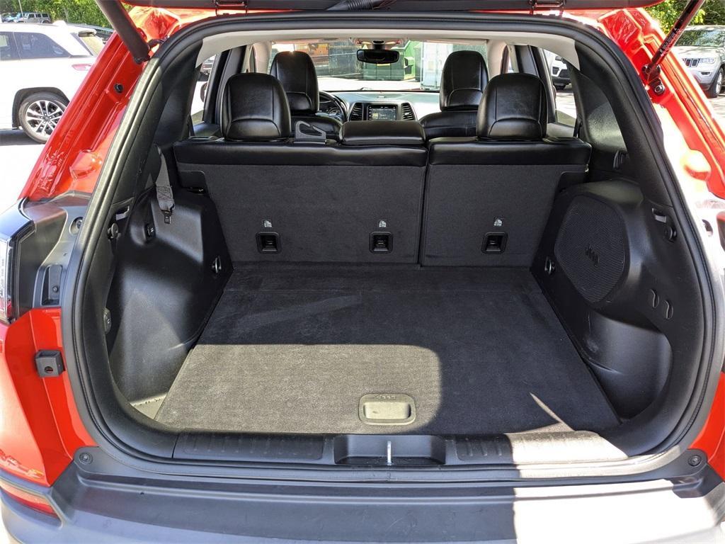 used 2021 Jeep Cherokee car, priced at $16,680