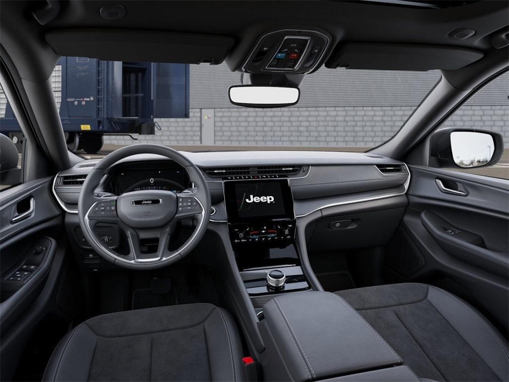 new 2025 Jeep Grand Cherokee car, priced at $44,480