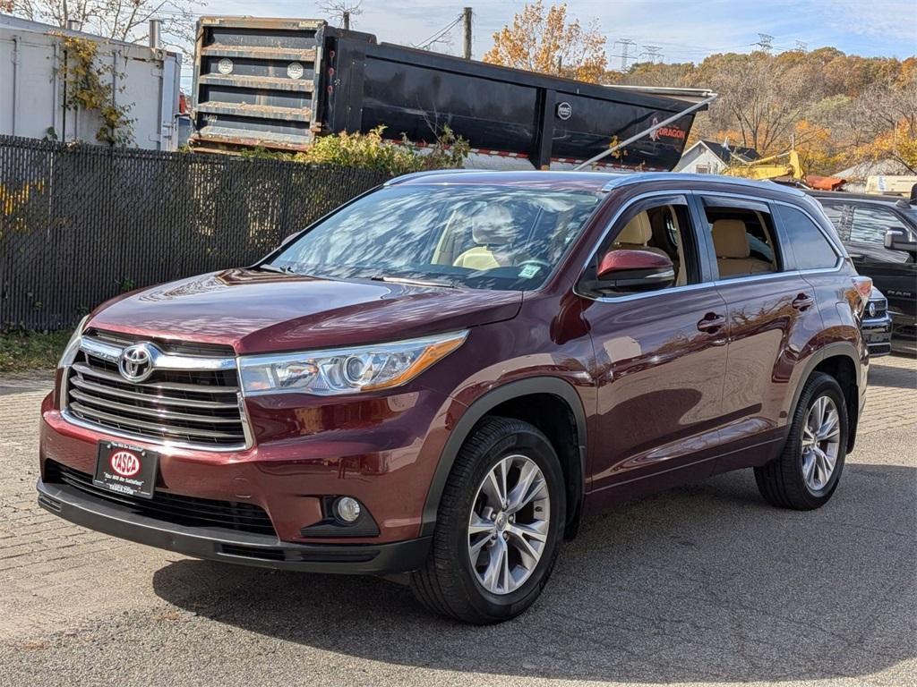 used 2015 Toyota Highlander car, priced at $19,150