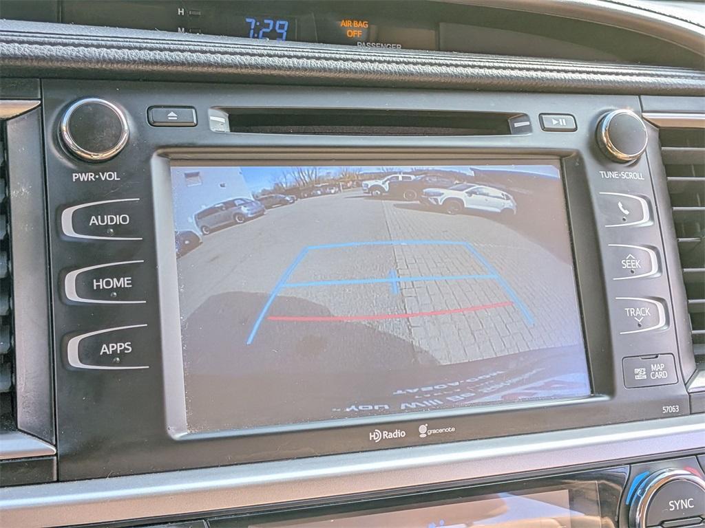 used 2015 Toyota Highlander car, priced at $19,150