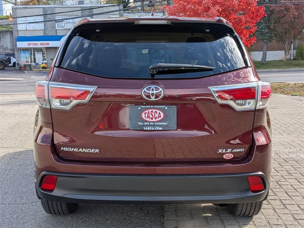 used 2015 Toyota Highlander car, priced at $19,150