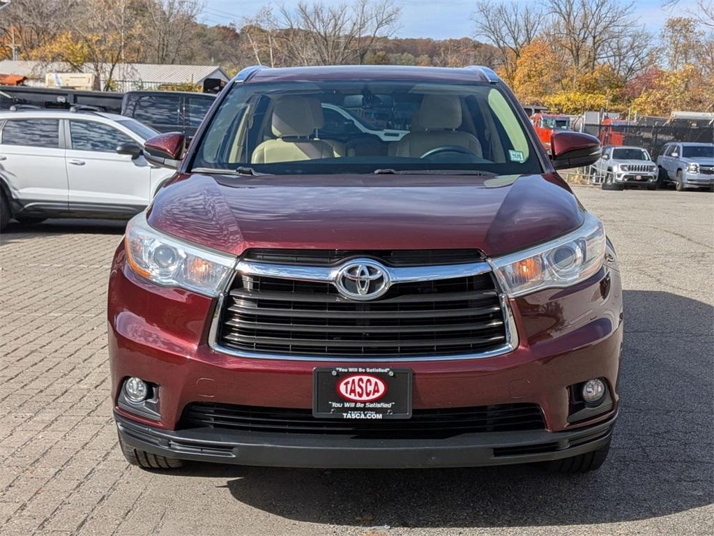 used 2015 Toyota Highlander car, priced at $19,150