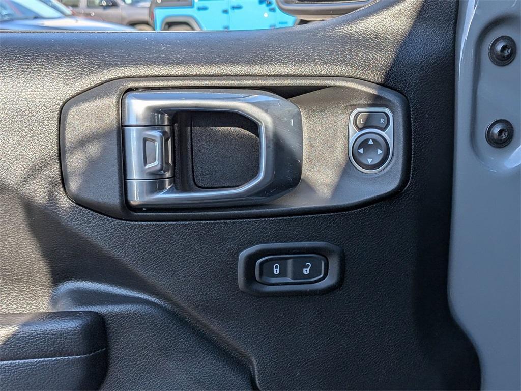 used 2022 Jeep Wrangler Unlimited car, priced at $32,480