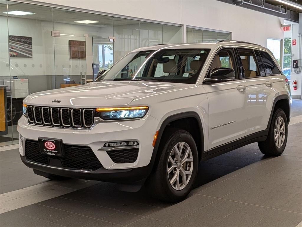 used 2022 Jeep Grand Cherokee car, priced at $28,280