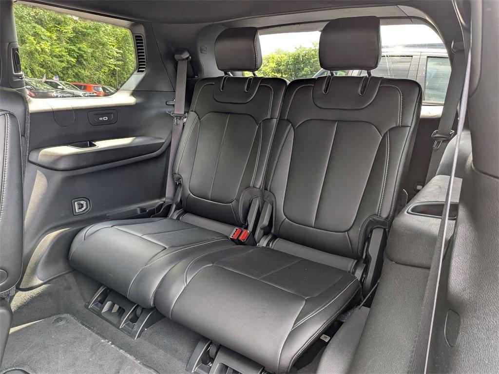used 2025 Jeep Grand Cherokee L car, priced at $41,999