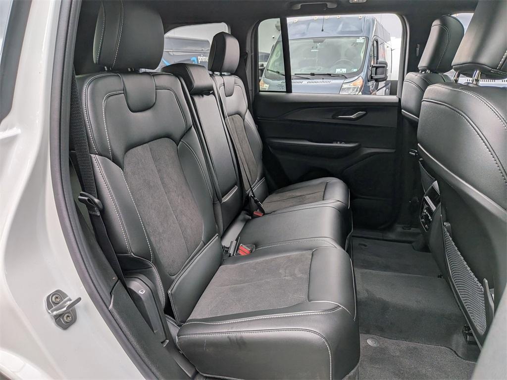 used 2025 Jeep Grand Cherokee car, priced at $42,385