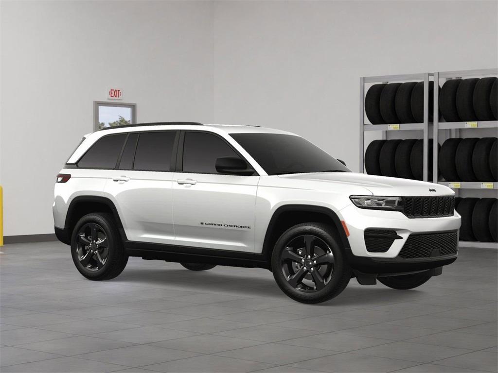 new 2025 Jeep Grand Cherokee car, priced at $44,030