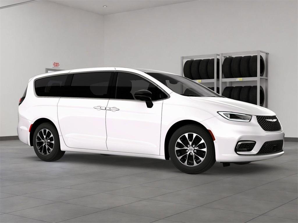new 2026 Chrysler Pacifica car, priced at $46,140