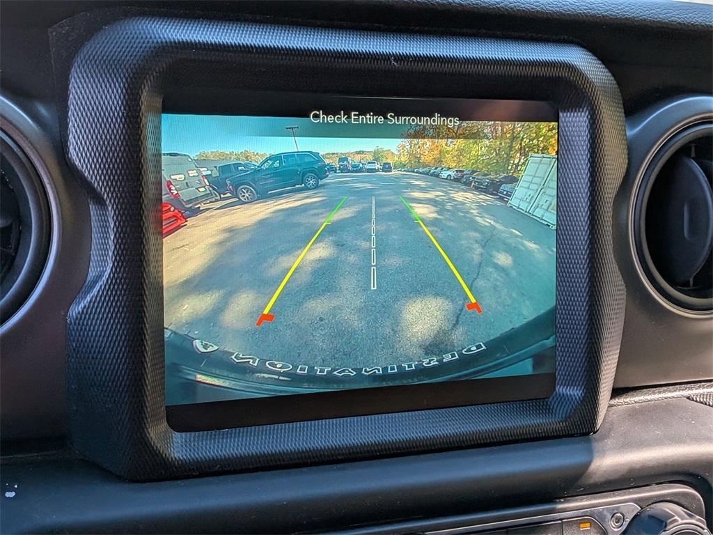 used 2021 Jeep Wrangler Unlimited car, priced at $31,000