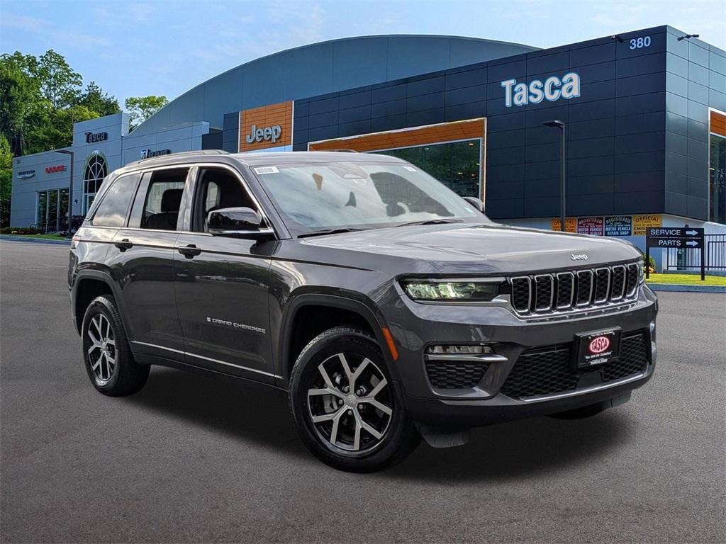 used 2025 Jeep Grand Cherokee car