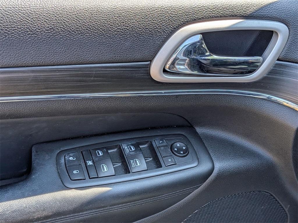 used 2020 Jeep Grand Cherokee car, priced at $18,995