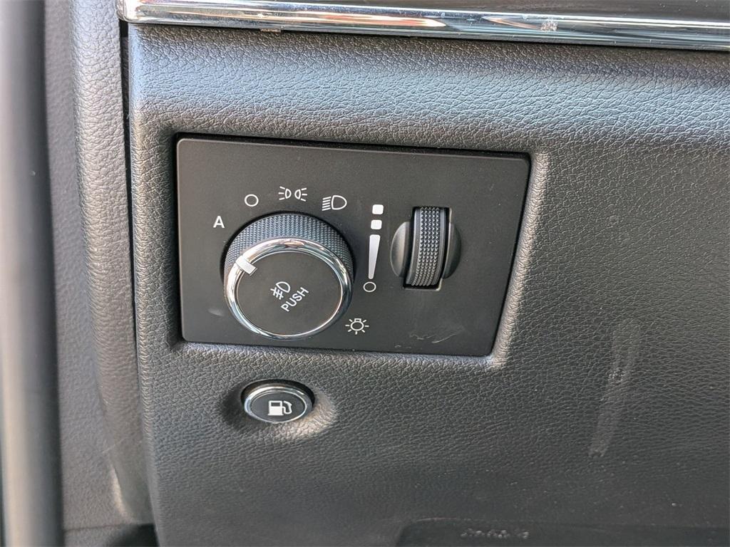 used 2020 Jeep Grand Cherokee car, priced at $18,995