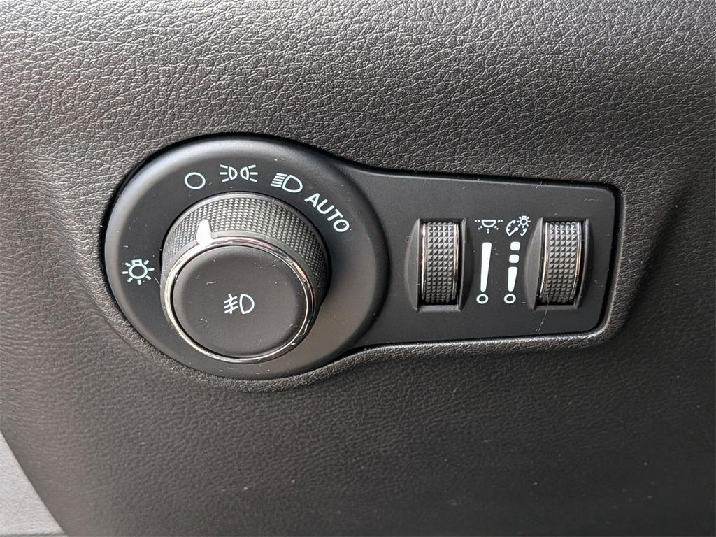 used 2022 Jeep Compass car, priced at $22,150