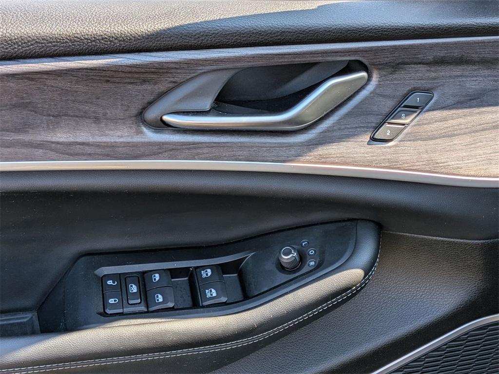 used 2022 Jeep Grand Cherokee L car, priced at $31,990