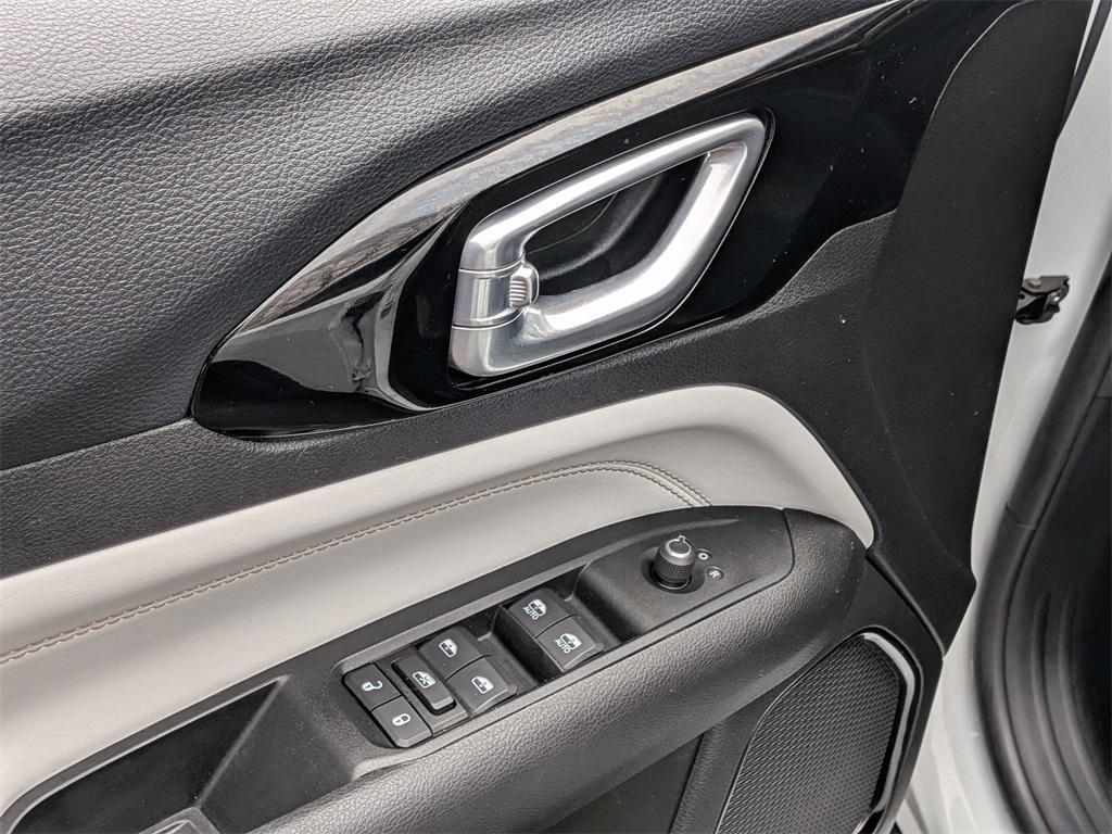 used 2022 Jeep Compass car, priced at $21,380