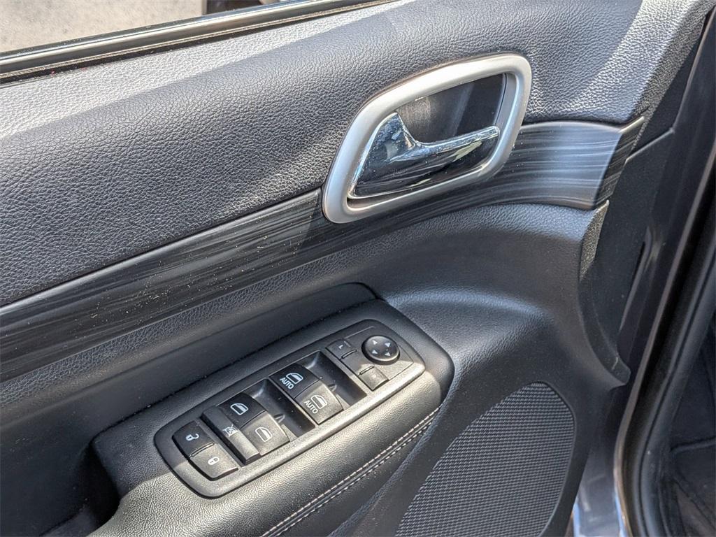 used 2019 Jeep Grand Cherokee car, priced at $16,780