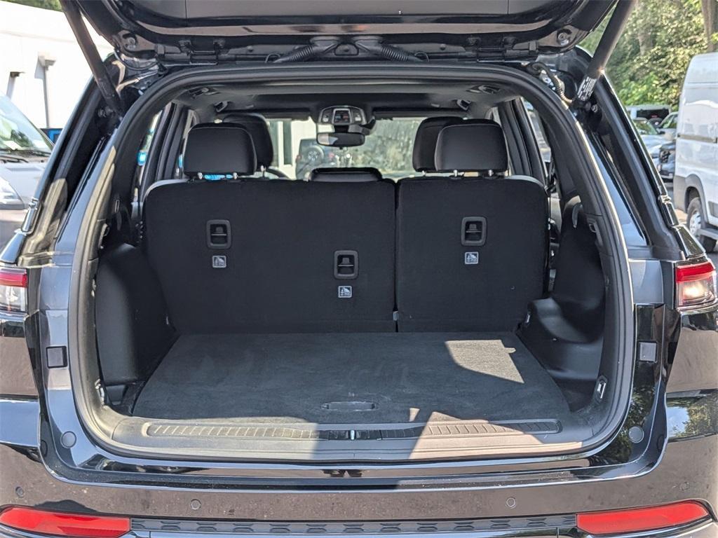 used 2023 Jeep Grand Cherokee car, priced at $28,950