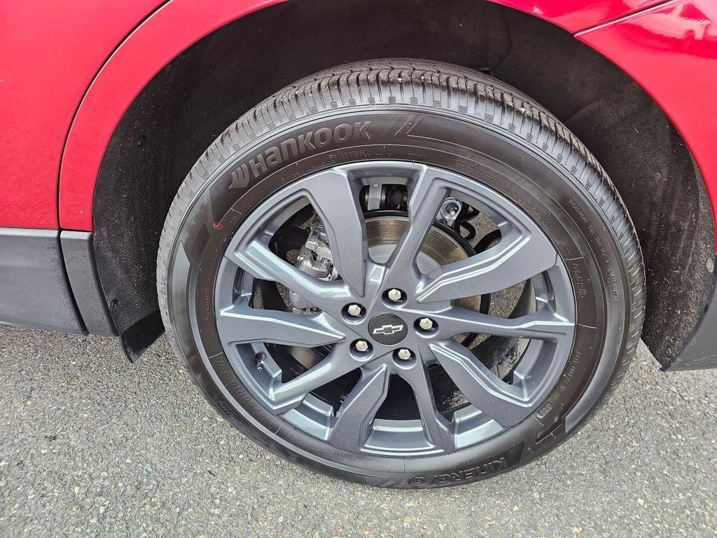 used 2022 Chevrolet Equinox car, priced at $27,900