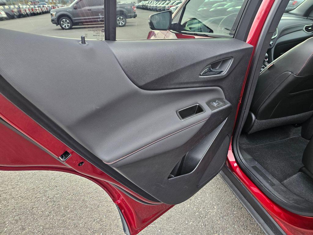 used 2022 Chevrolet Equinox car, priced at $27,900