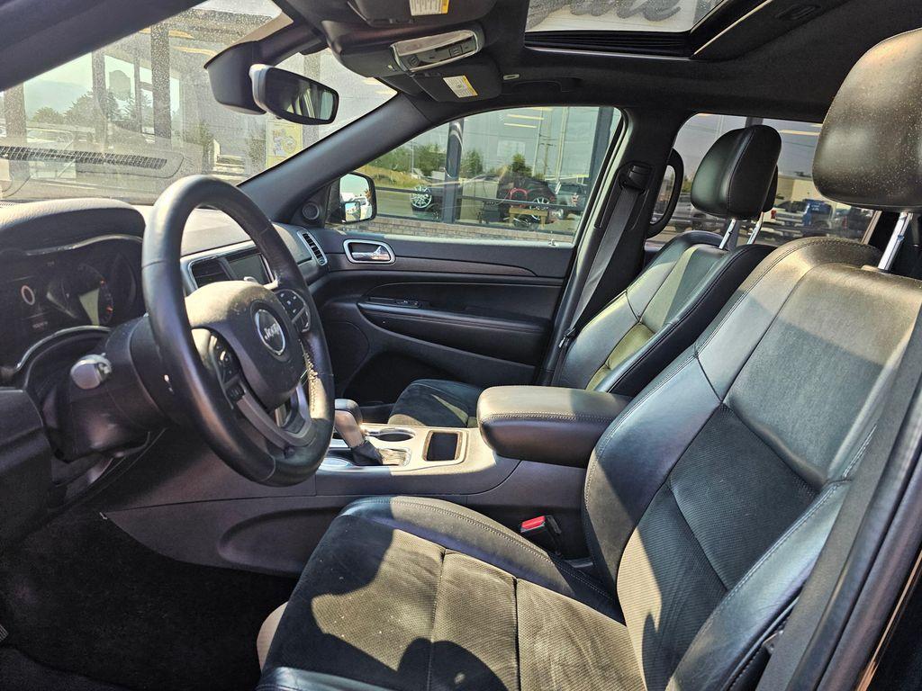 used 2017 Jeep Grand Cherokee car, priced at $15,900