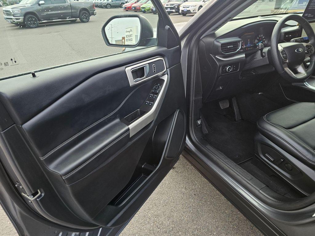 used 2024 Ford Explorer car, priced at $36,900