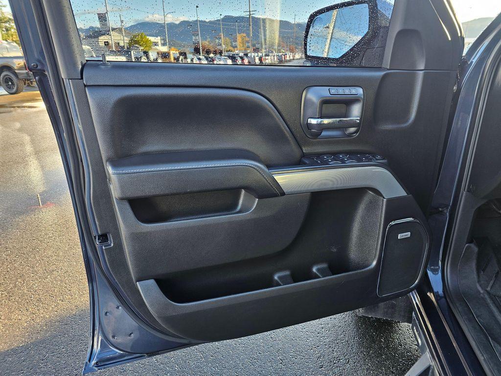 used 2018 Chevrolet Silverado 1500 car, priced at $33,999