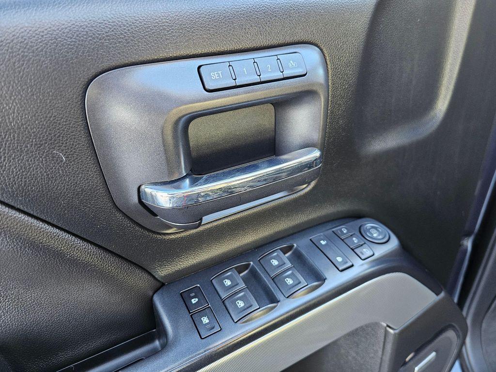 used 2018 Chevrolet Silverado 1500 car, priced at $33,999