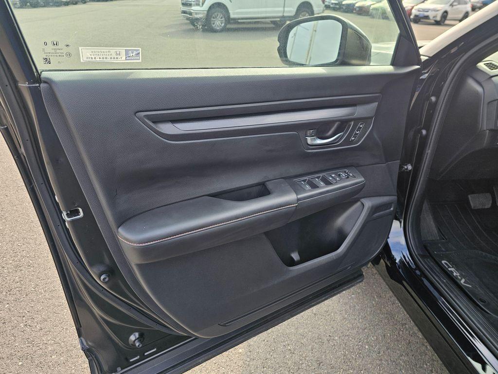 used 2025 Honda CR-V Hybrid car, priced at $38,698